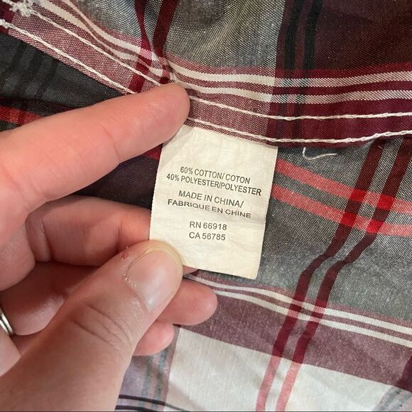 14. Mens size L Sahara Club short sleeve button down - Picture 8 of 11